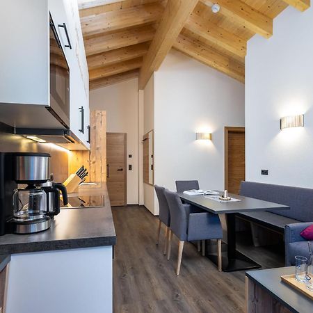 Alpin Chalet Am Burgsee Ladis Ngoại thất bức ảnh