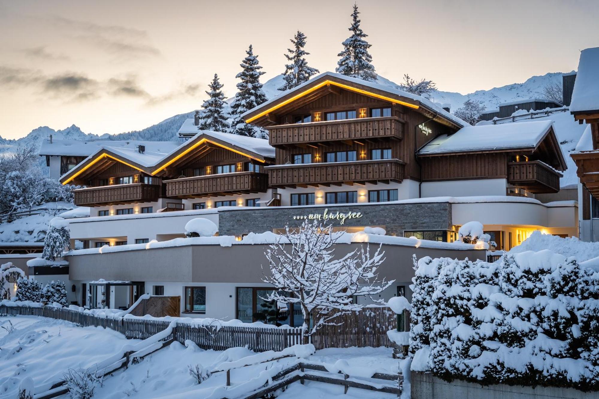 Alpin Chalet Am Burgsee Ladis Ngoại thất bức ảnh