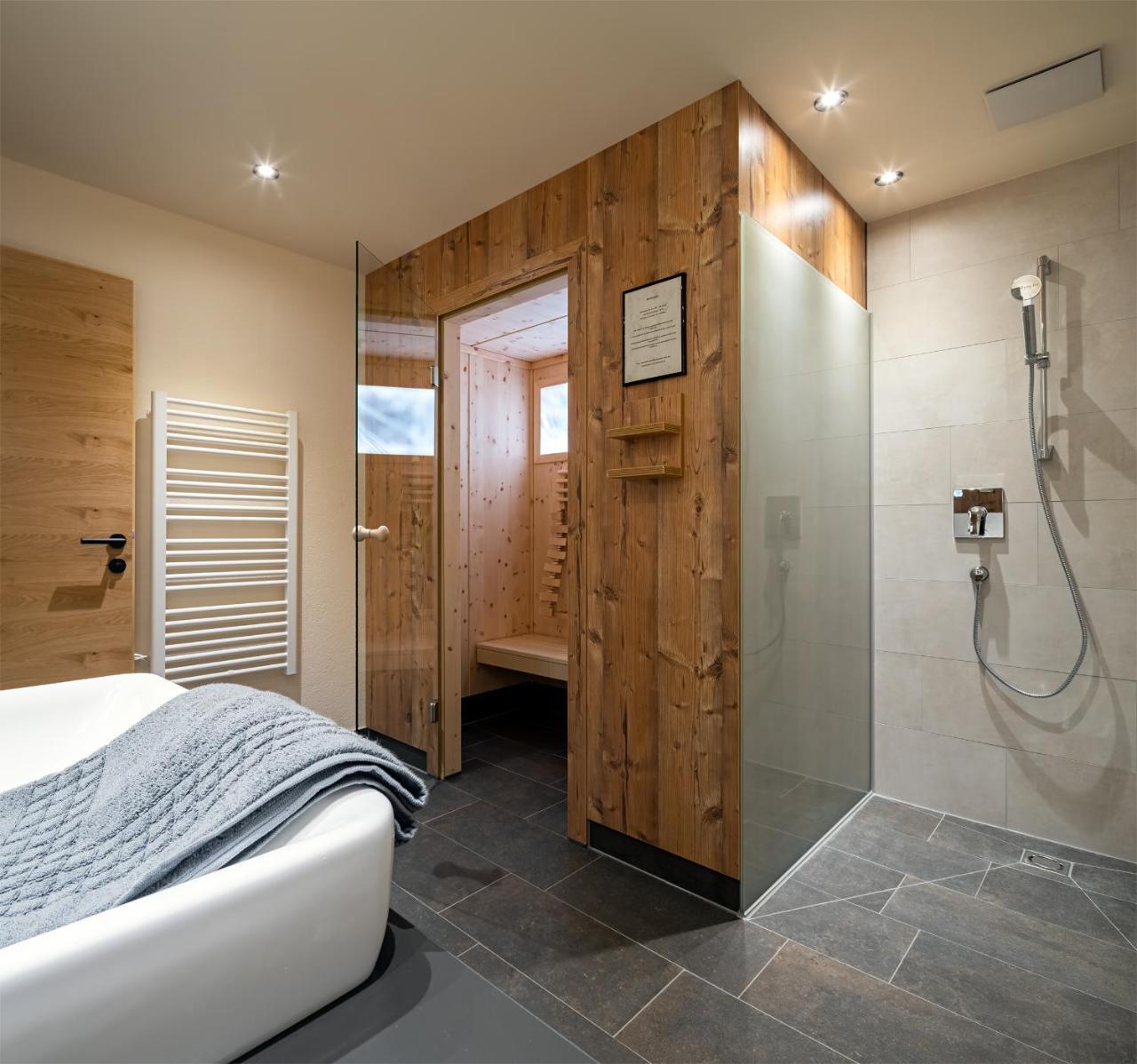 Alpin Chalet Am Burgsee Ladis Ngoại thất bức ảnh