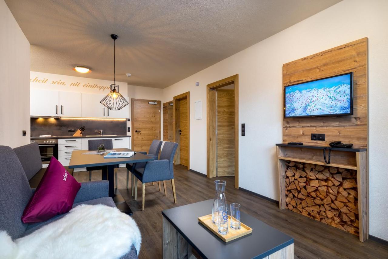 Alpin Chalet Am Burgsee Ladis Ngoại thất bức ảnh