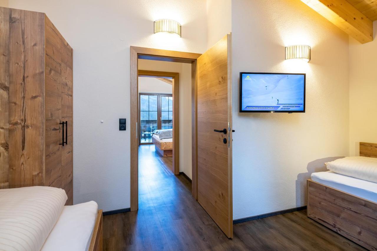 Alpin Chalet Am Burgsee Ladis Ngoại thất bức ảnh